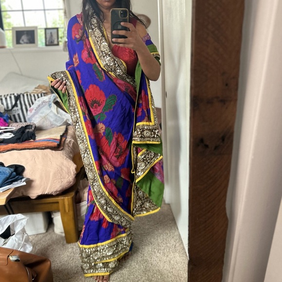 Sabyasachi saree - Picture 3 of 4